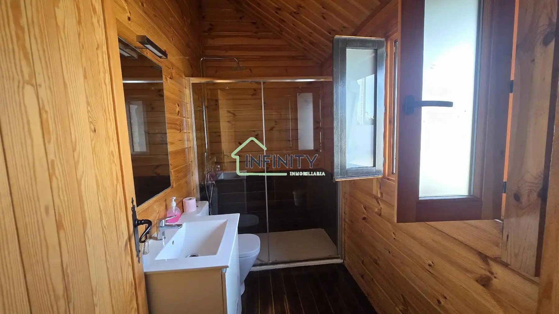 Baño de Casa o chalet en venta en Tavernes de la Valldigna con Aire acondicionado, Trastero y Piscina