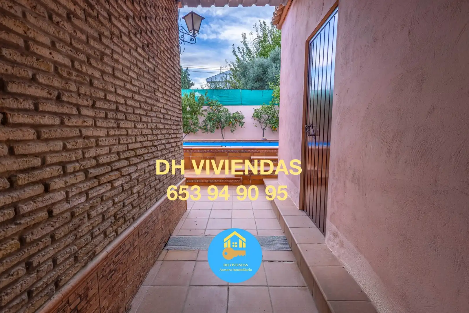 Garden of Houses for sale in Dos Hermanas  with Air Conditioner, Private garden and Terrace