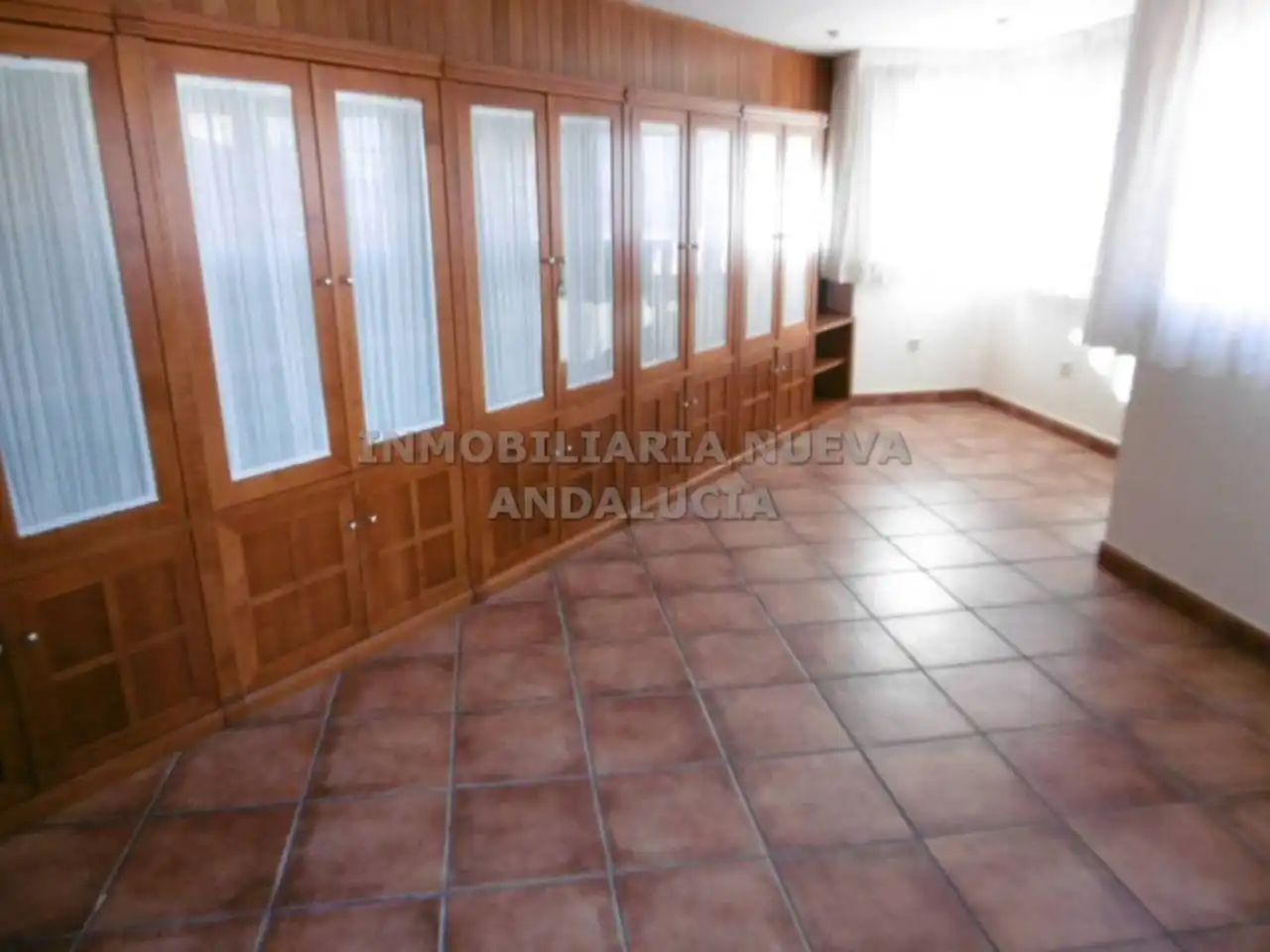 Dachboden zur Miete in Almería mit Heizung, Terrasse und Möbliert