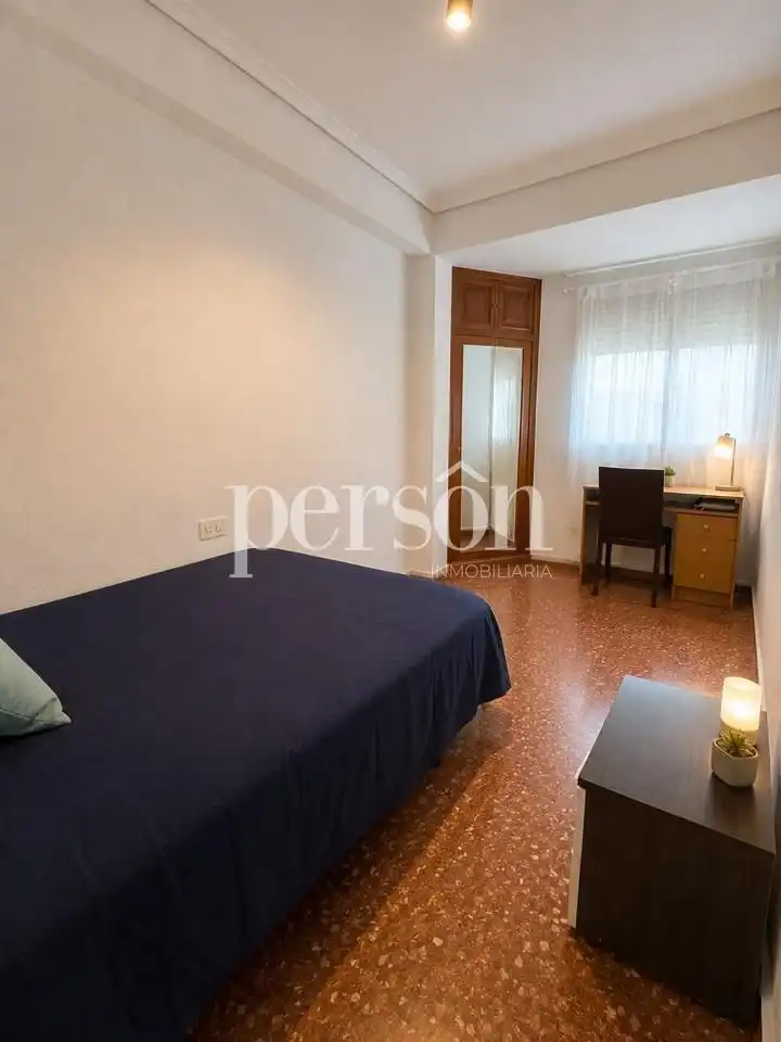 Habitación de Piso en venta en Massanassa con Amueblado