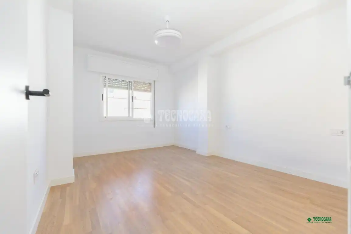 Habitación de Piso en venta en Almería