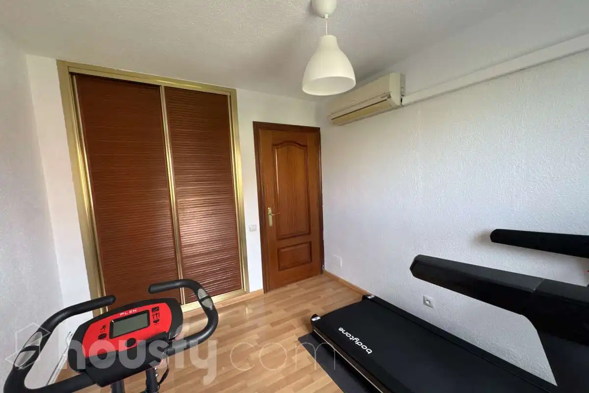 Flat for rent in Calle de Perú, Valleaguado - La Cañada