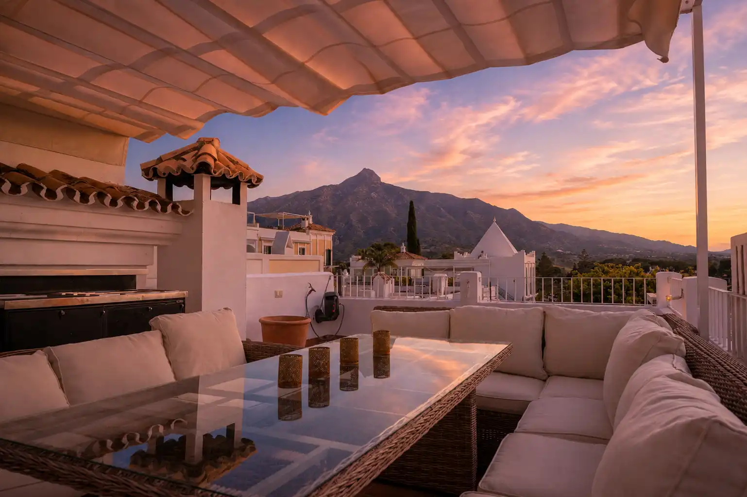 Maison mitoyenne avec piscine à vendre à MAESTRANZA-ALOHA PUEBLO, imagen 2