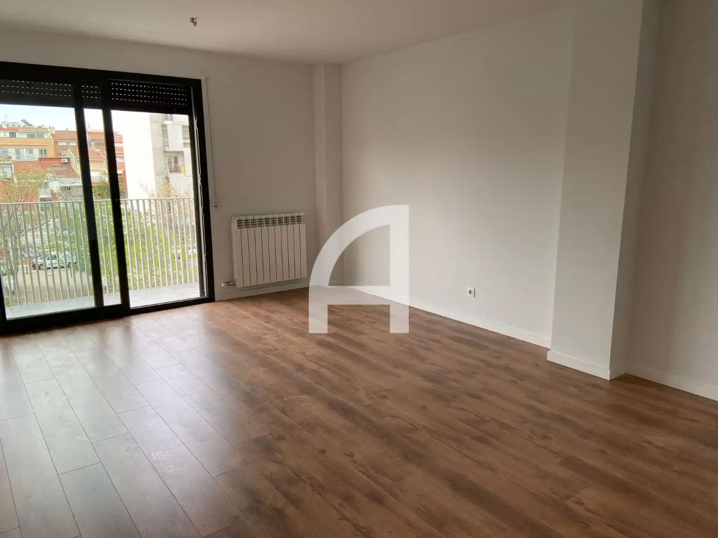 Habitación de Piso en venta en Terrassa con Aire acondicionado, Calefacción y Terraza
