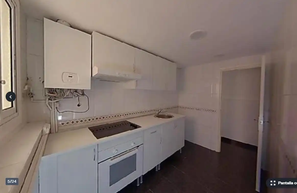 Erdgeschosswohnung mit Aufzug zum Verkauf in Carrer de Travau, imagen 5