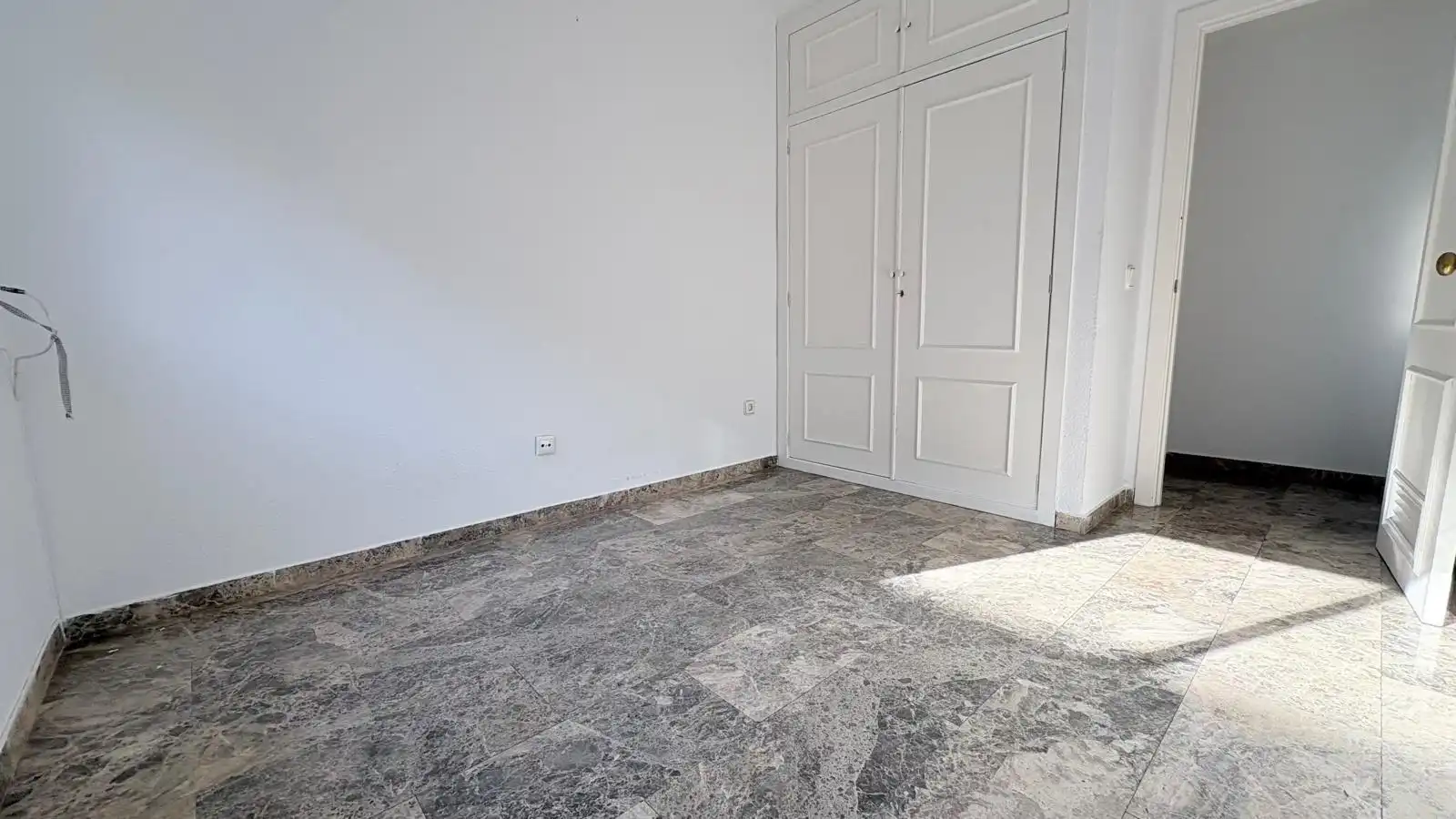 Dormitori de Pis en venda en Córdoba amb Calefacció, Jardí privat i Piscina comunitària