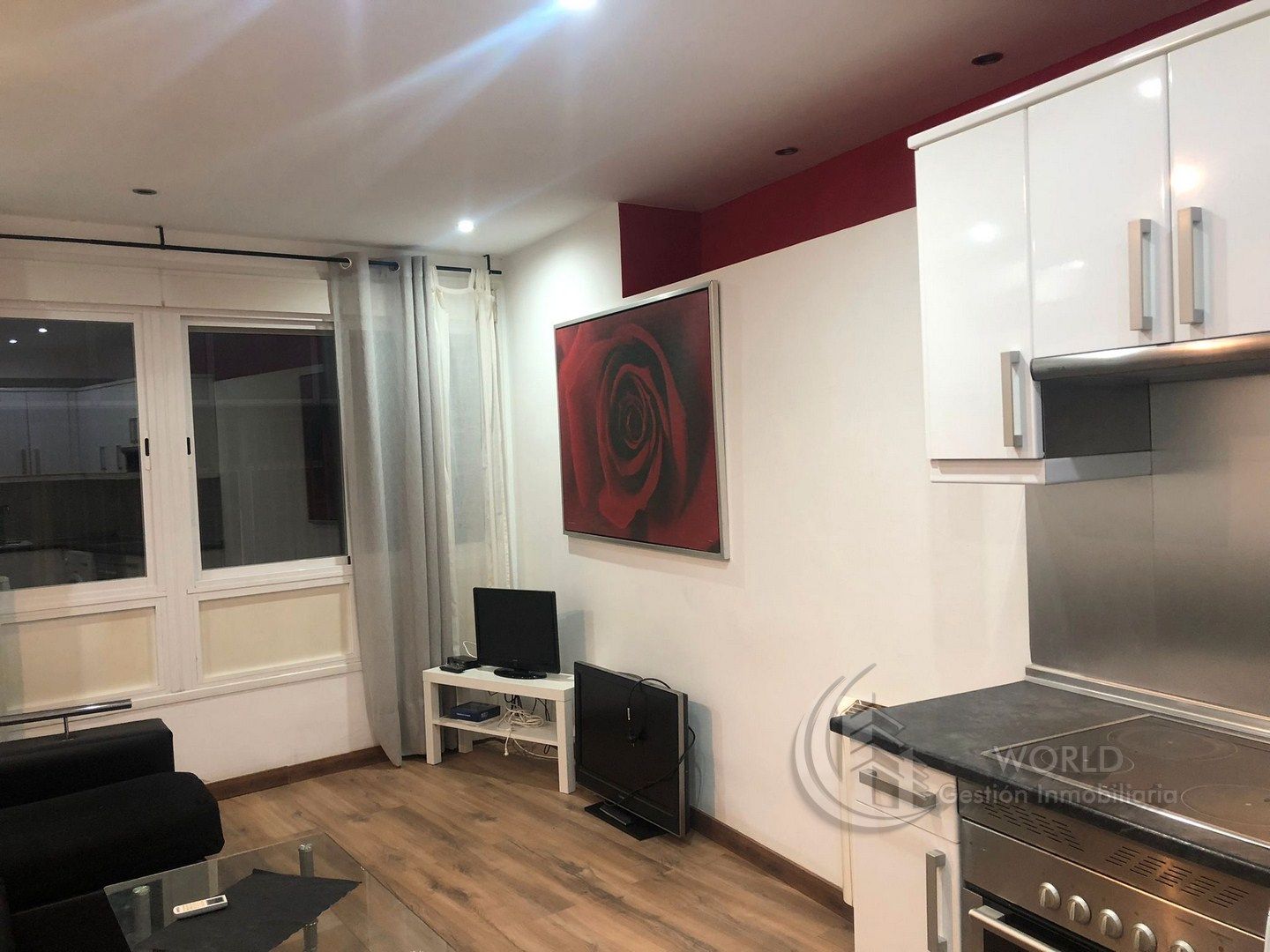 Living room of Flat for sale in  Madrid Capital  with Air Conditioner, Heating and Furnished