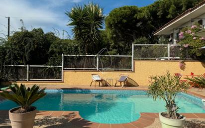 Piscina de Casa o xalet en venda en L'Escala amb Aire condicionat, Calefacció i Jardí privat
