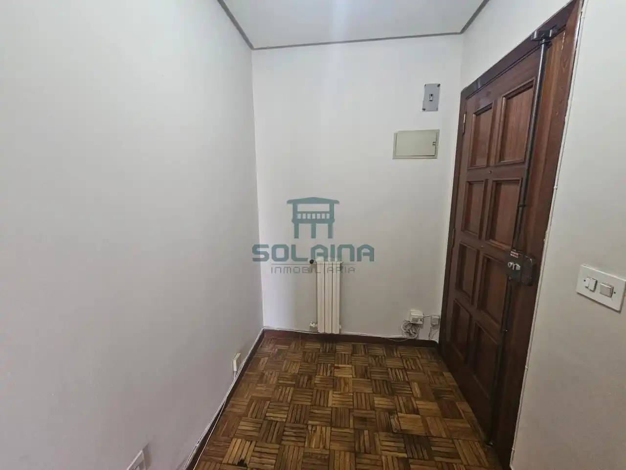 Wohnung zur Miete in Ourense Capital  mit Heizung, Parkett und Abstellraum