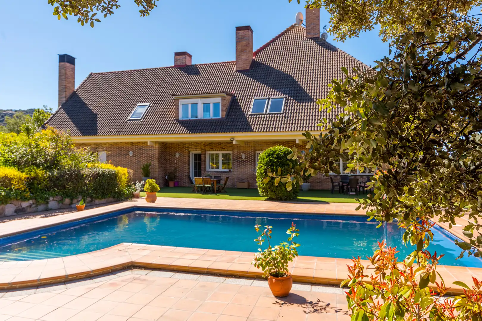 Swimming pool of Houses for sale in Collado Villalba  with Air Conditioner, Heating and Private garden