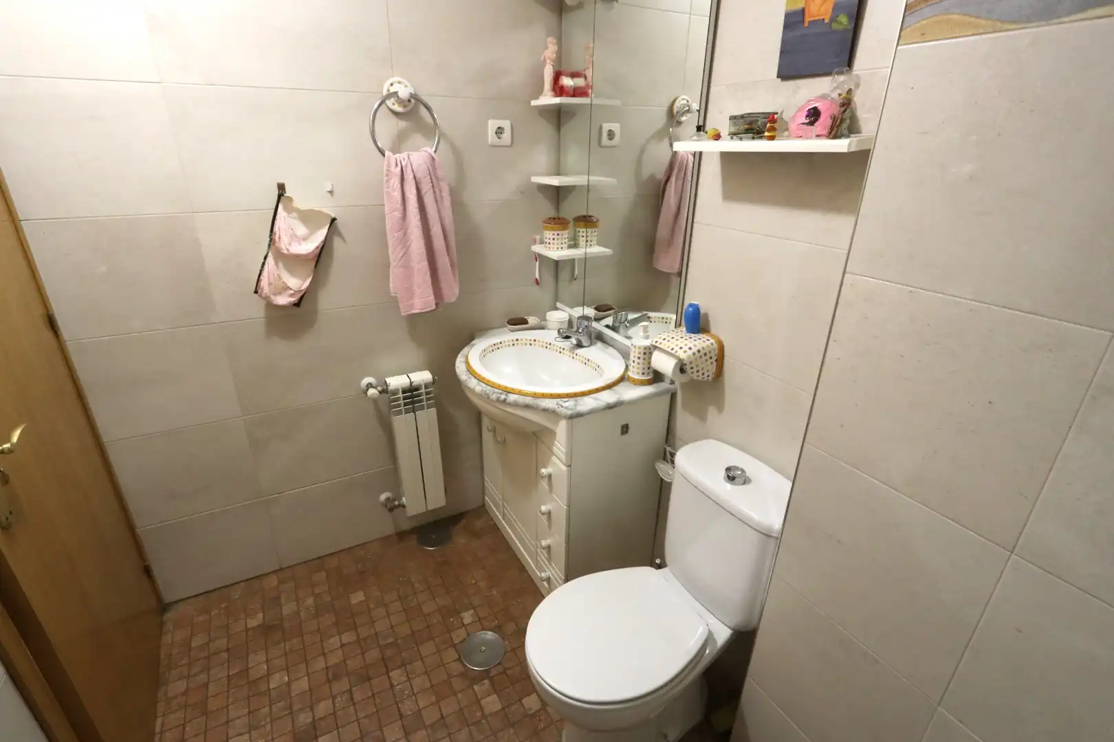 Bathroom of Flat for sale in Madrid  with Air Conditioner, Heating and Parquet flooring