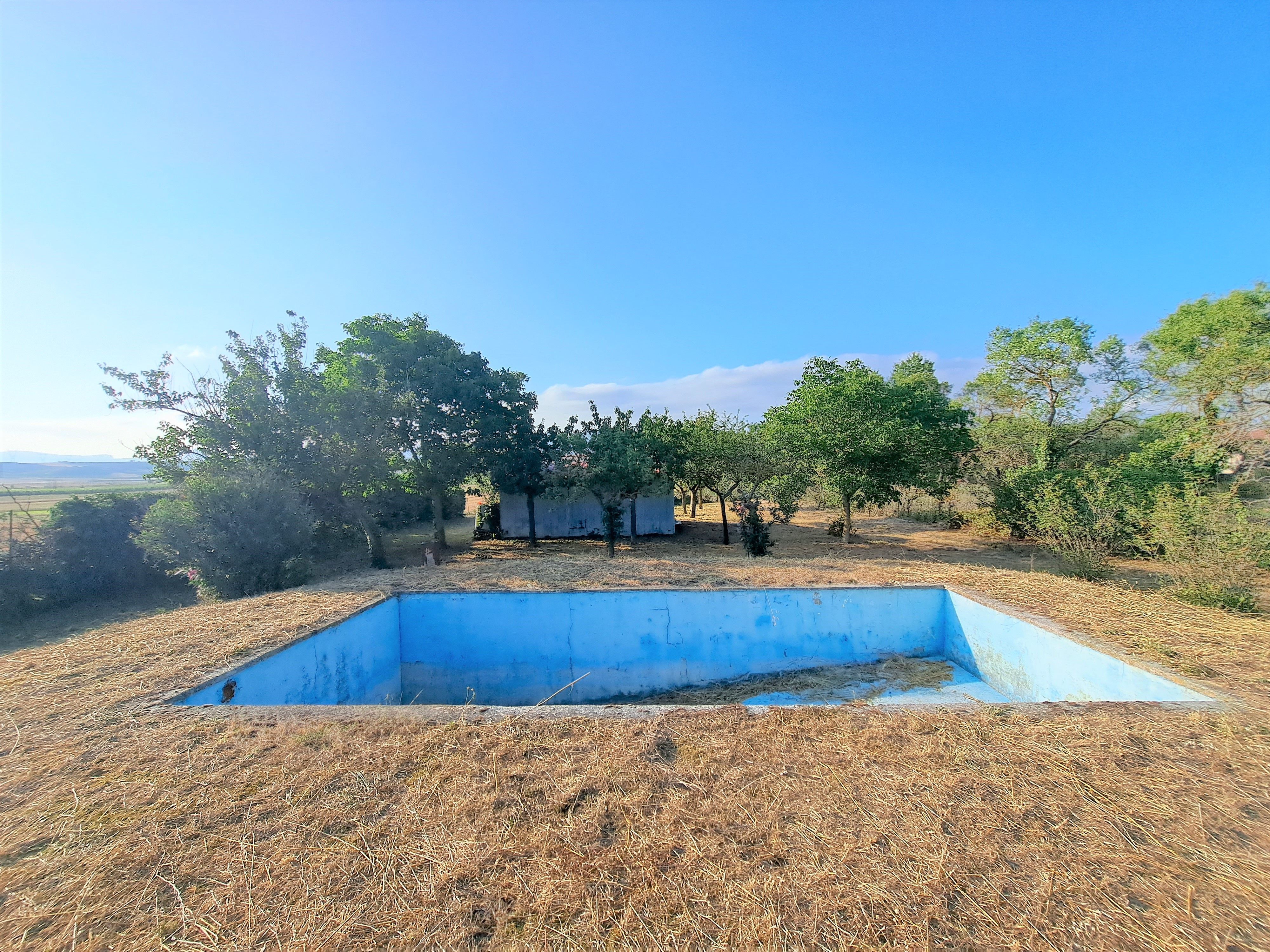 Piscina de Residencial en venda en Anguciana