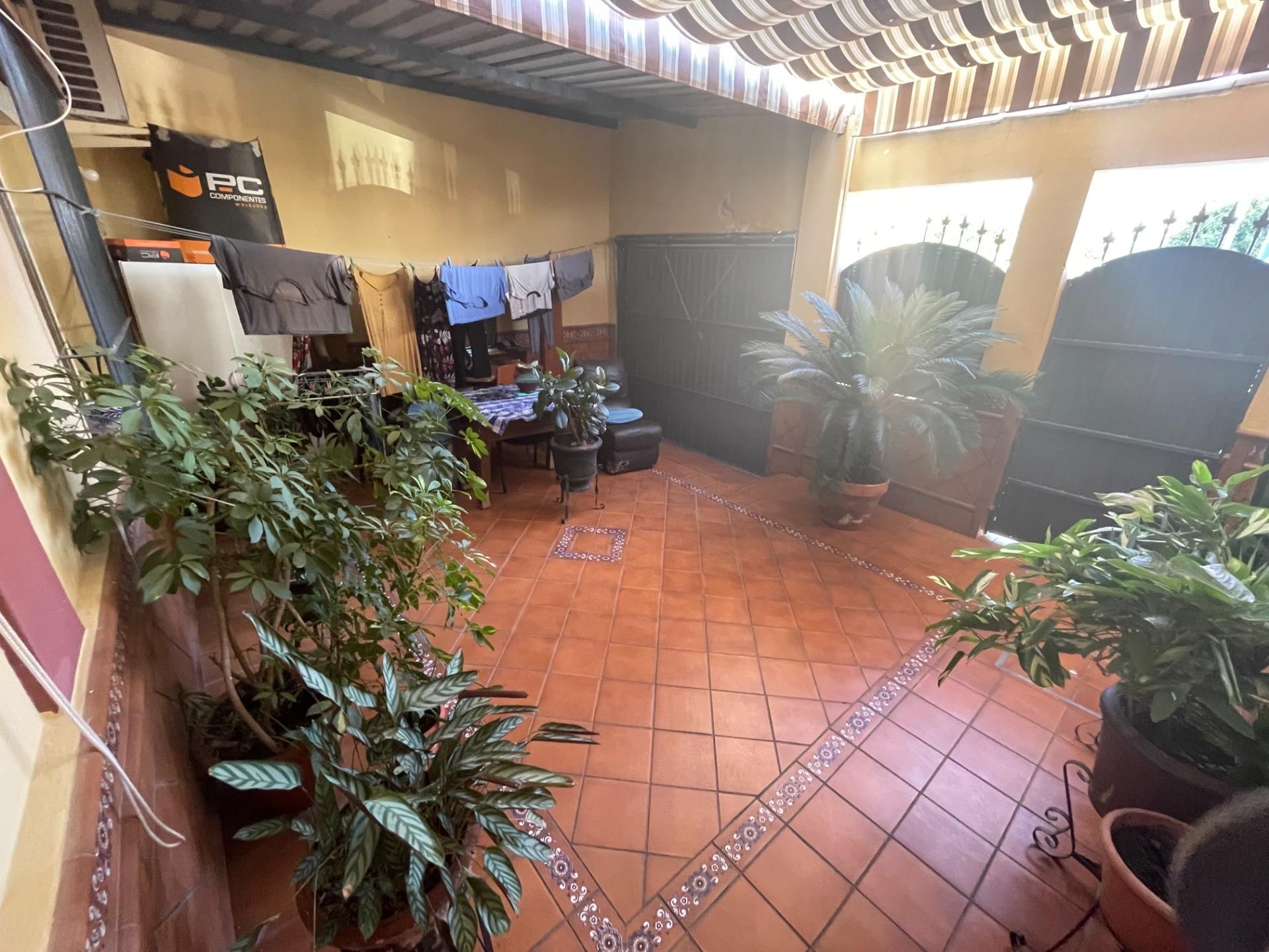 Casa adosada en venda en Dos Hermanas