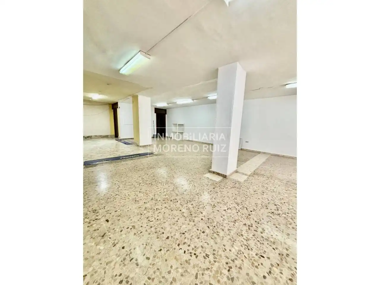 Local comercial en venda a Baena