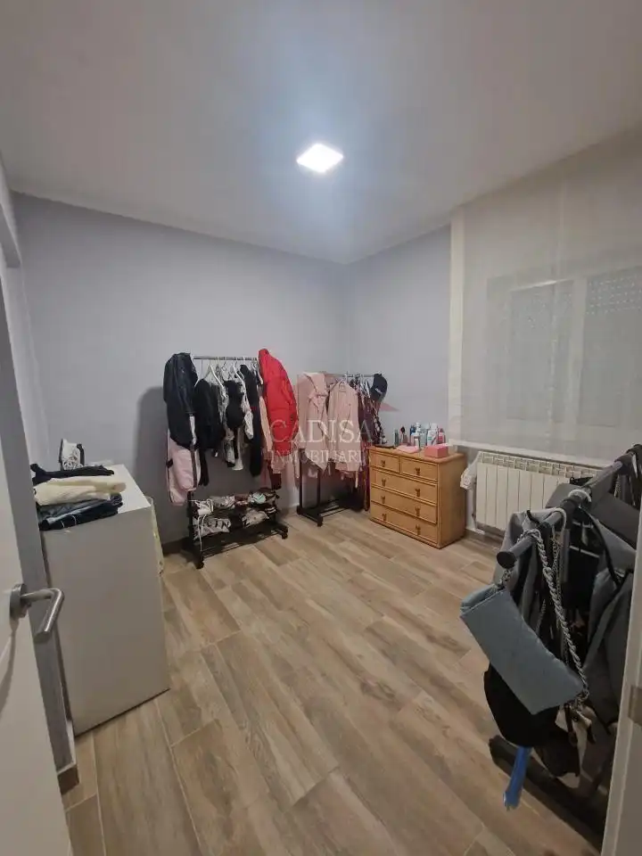 Bedroom of Flat for sale in Salamanca  with Heating and Furnished