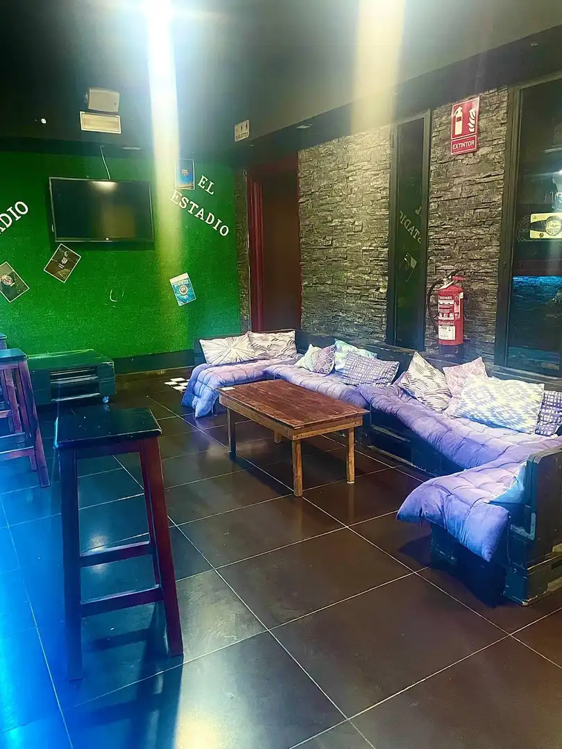 Local en venta en Almerimar