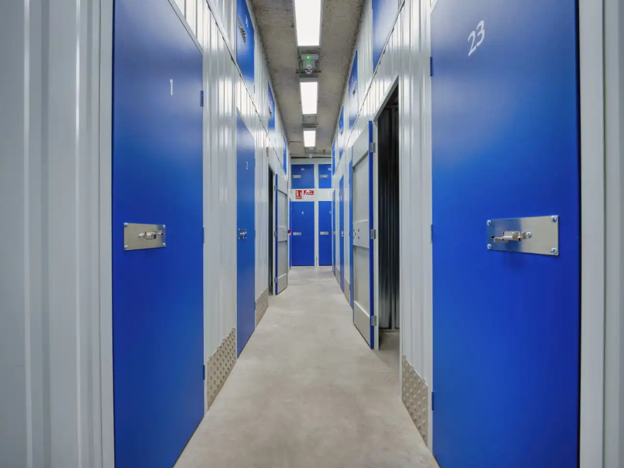 Storage room for rent in Sevilla  with Alarm