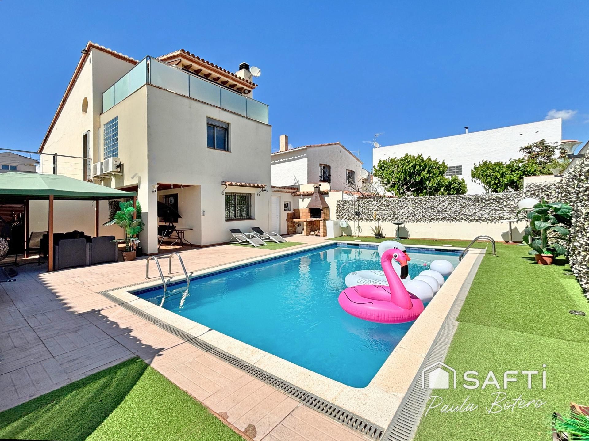 Piscina de Casa o xalet en venda en Sant Pere de Ribes amb Aire condicionat, Calefacció i Terrassa