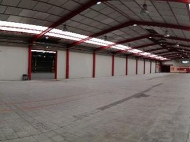 Nau industrial en venda a Calle Cervantes