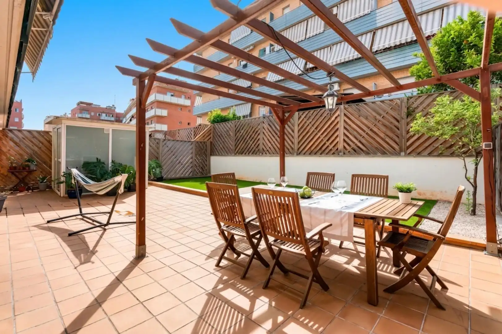 Terrasse von Wohnung zum Verkauf in Mataró mit Klimaanlage, Heizung und Privatgarten