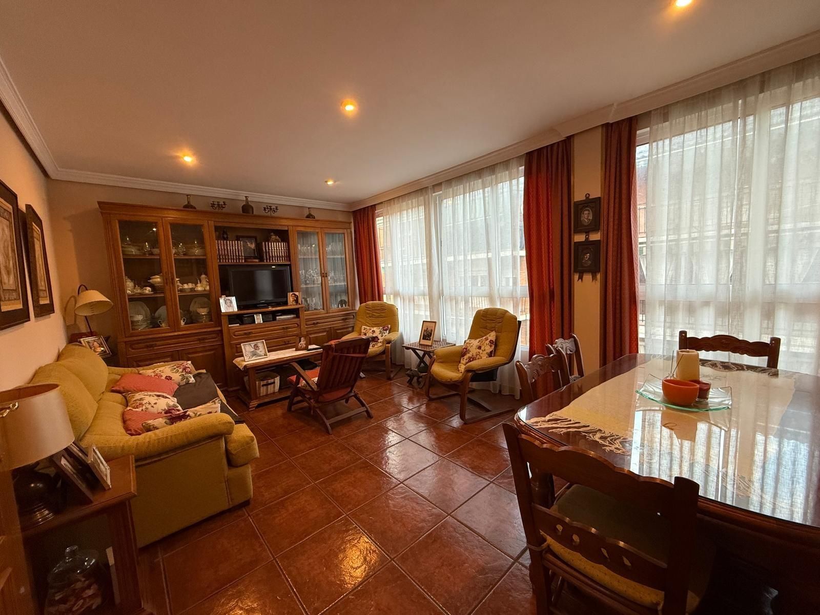 Sala d'estar de Pis en venda en Cáceres Capital