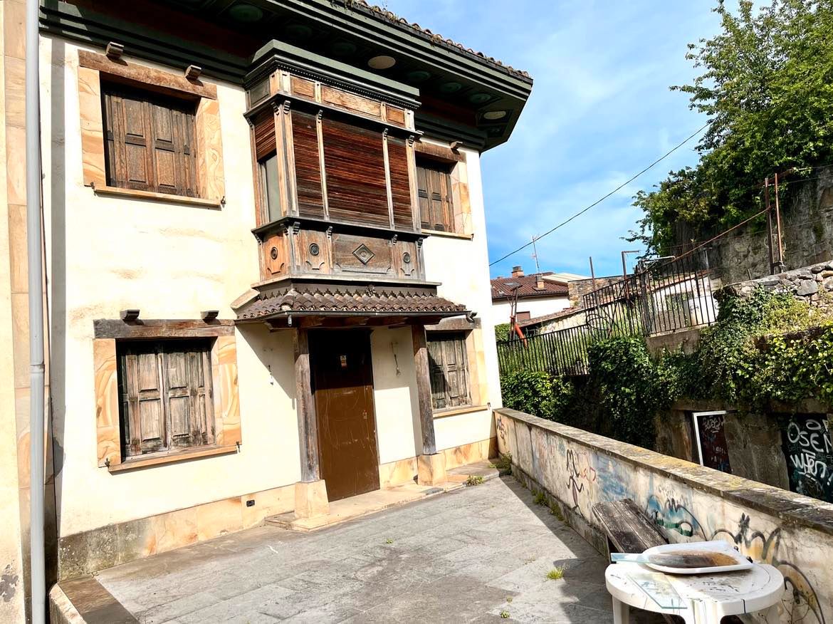 Exterior view of Single-family semi-detached for sale in Oñati
