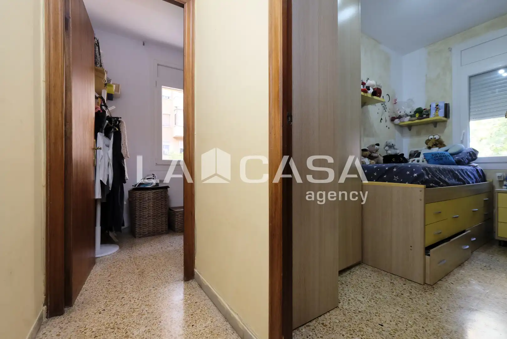 Flat for sale in Barcelona  with Balcony