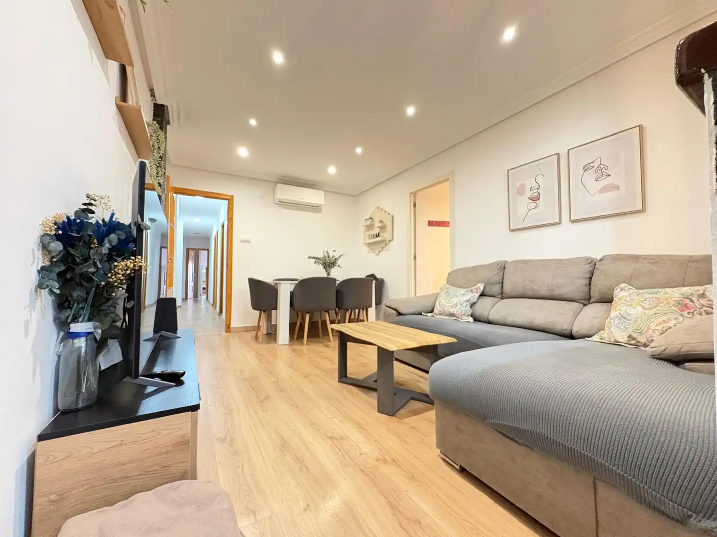 Sala d'estar de Pis en venda en Alicante / Alacant amb Aire condicionat, Moblat i Forn