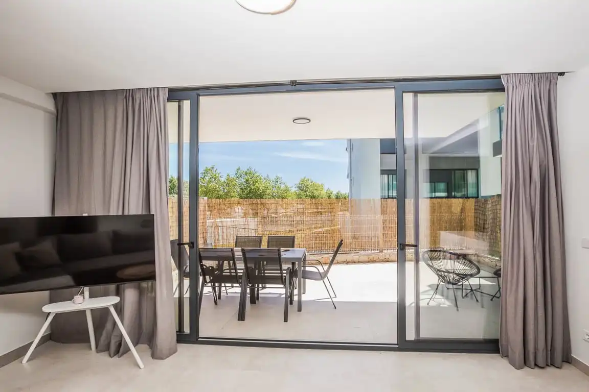 Apartament amb piscina de lloguer a Avinguda Augusta, imagen 4