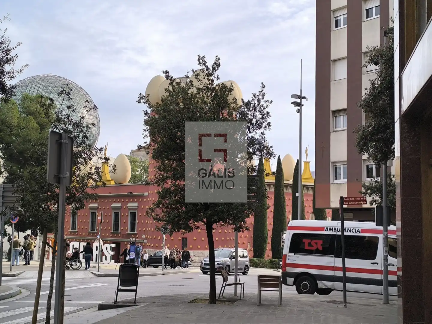 Exterior view of Flat for sale in Figueres  with Air Conditioner and Heating