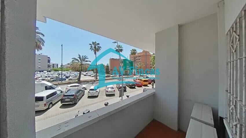 Vista exterior de Pis en venda en L'Hospitalet de Llobregat