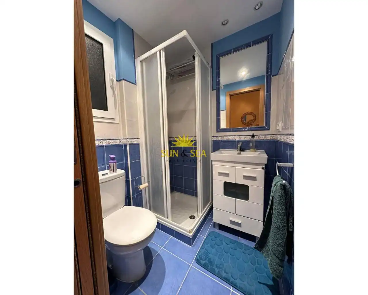 Baño de Piso de alquiler en Calpe / Calp con Aire acondicionado, Calefacción y Jardín privado