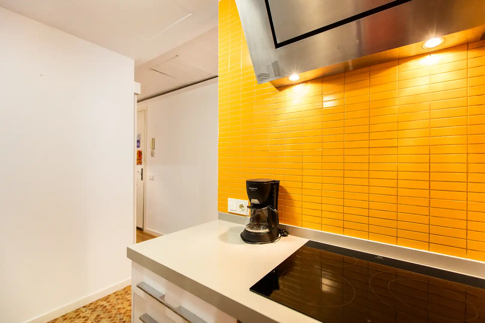 Flat for sale in Carrer de Tapioles, El Poble Sec - Parc de Montjuïc