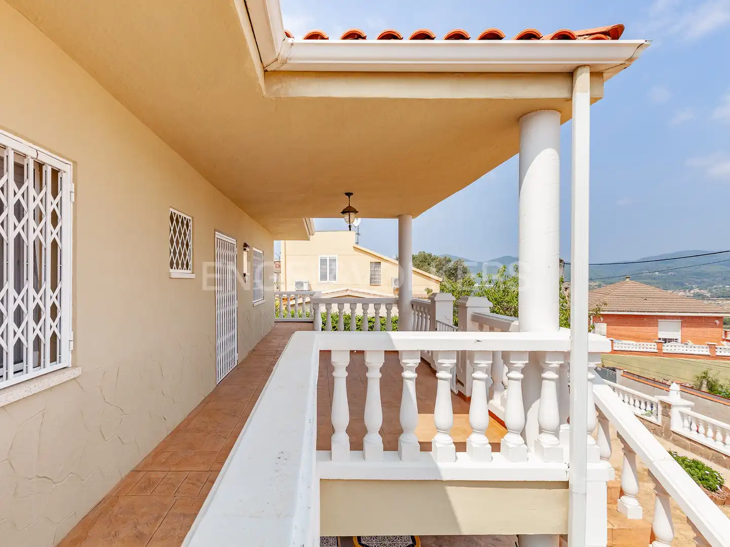 Vista exterior de Casa o chalet en venta en Terrassa con Aire acondicionado, Calefacción y Terraza