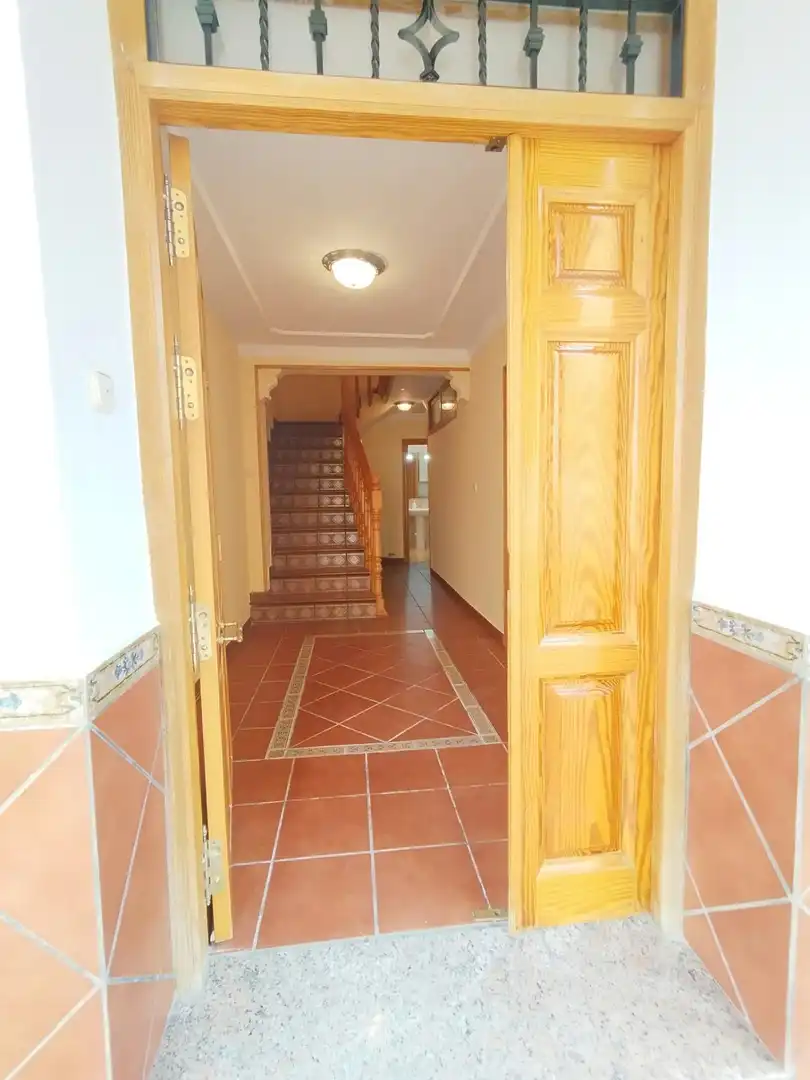 Maison jumelée à louer à Calle STA AMALIA, imagen 9