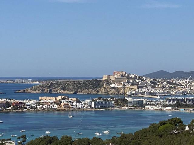 Casa-chalet en Alquiler en c. del abejaruco en Cap Martinet