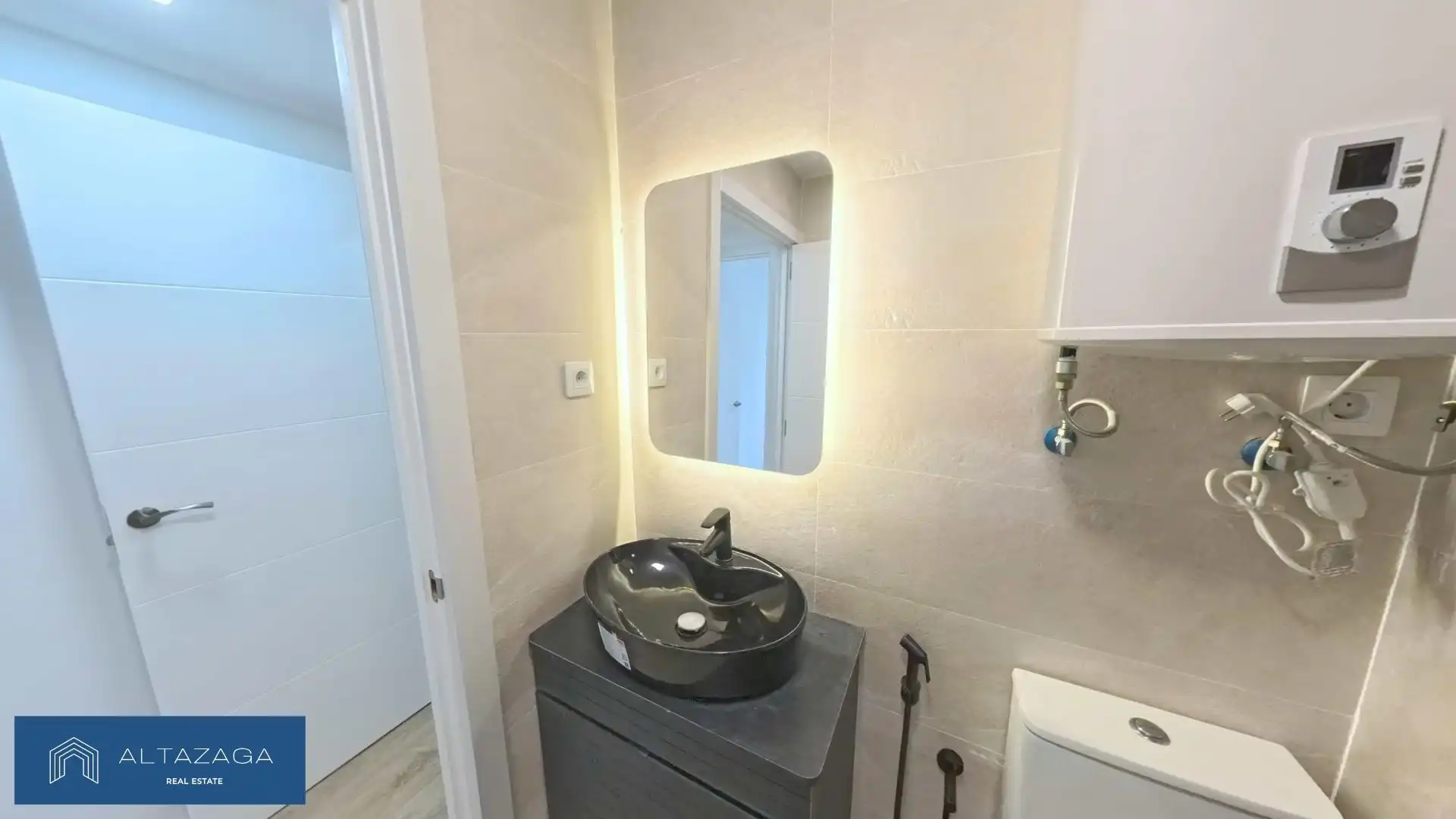 Bany de Apartament en venda en Centro