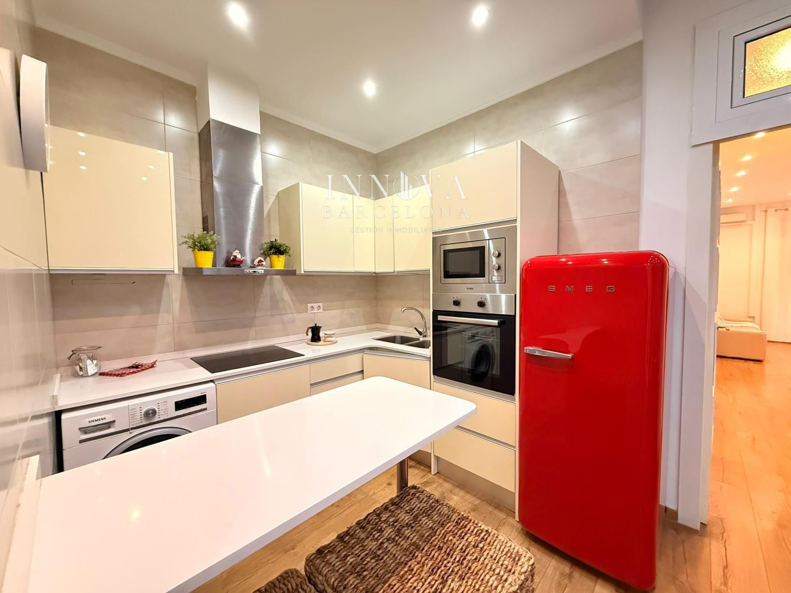 Küche von Wohnung zum Verkauf in  Barcelona Capital mit Klimaanlage, Heizung und Terrasse