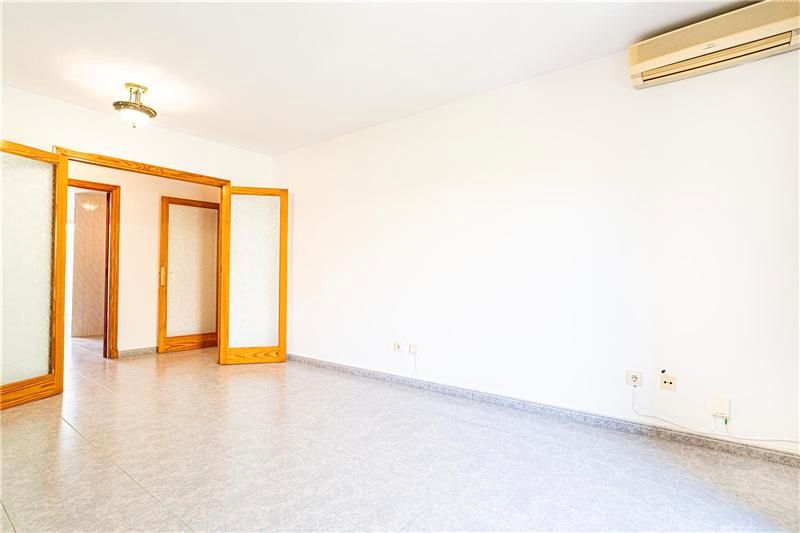 Flat for sale in  Palma de Mallorca  with Air Conditioner and Terrace