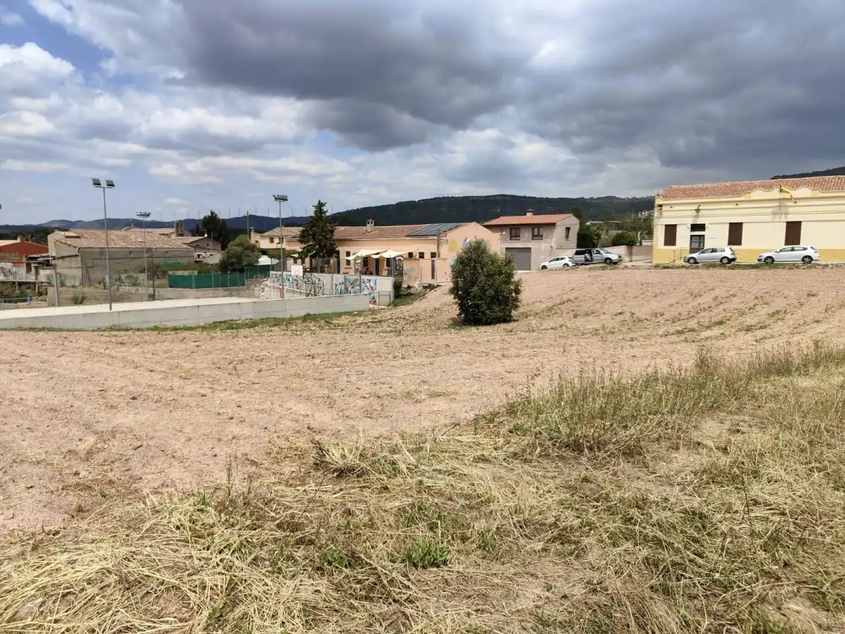 Terrenys i solars en venda a Castellfollit del Boix, imagen 8