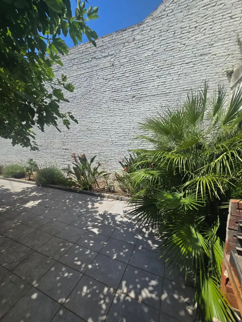 Garden of Ground floor for rent in El Masnou  with Air Conditioner, Heating and Private garden