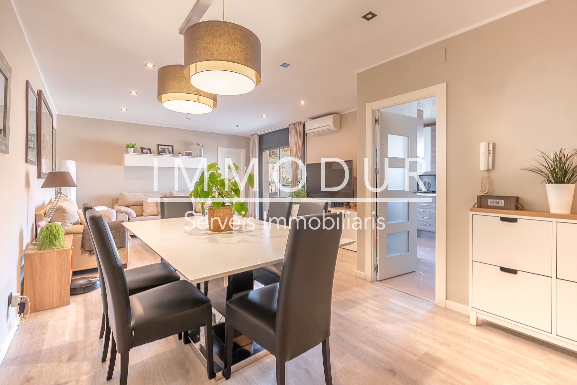 Menjador de Pis en venda en Castelldefels amb Aire condicionat, Calefacció i Terrassa