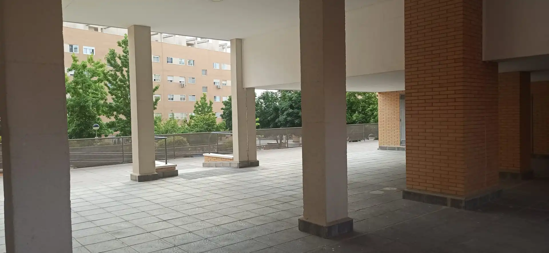 Pis de lloguer a Calle Presidente José María Aznar, Perlita