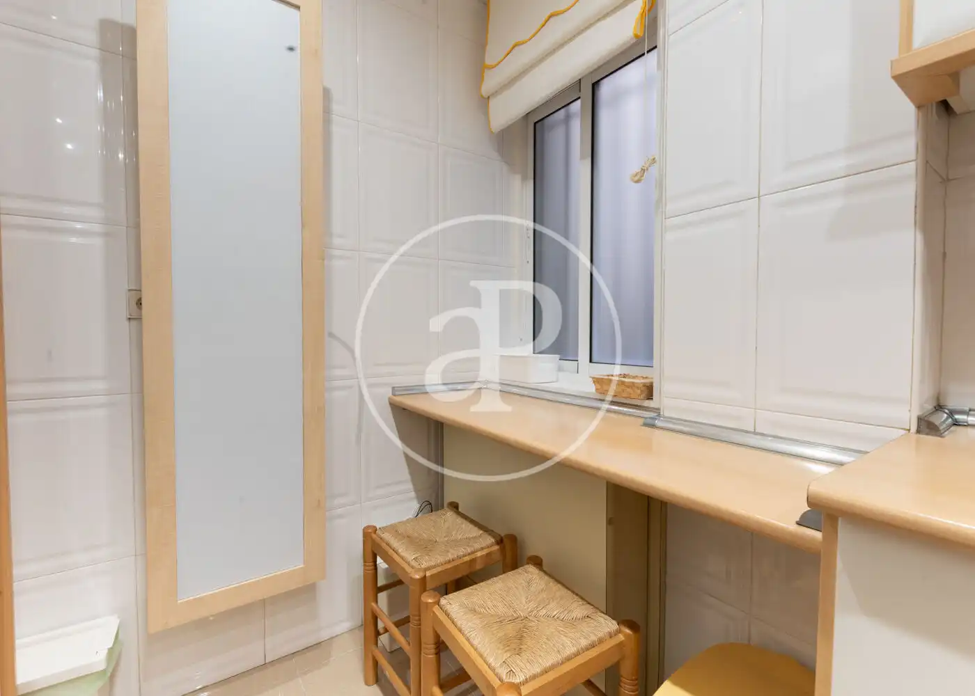 Flat for rent in Calle de María de Guzmán, Ríos Rosas - Nuevos Ministerios