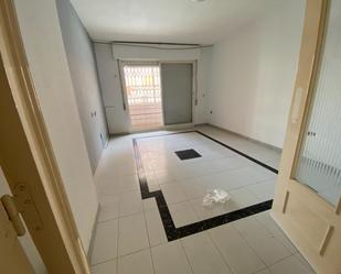 Flat for sale in Los Nietos