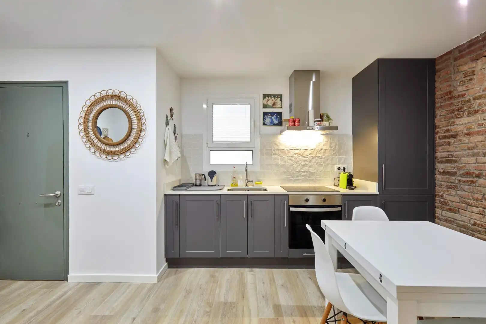 Kitchen of Flat for sale in Barcelona  with Air Conditioner, Heating and Parquet flooring