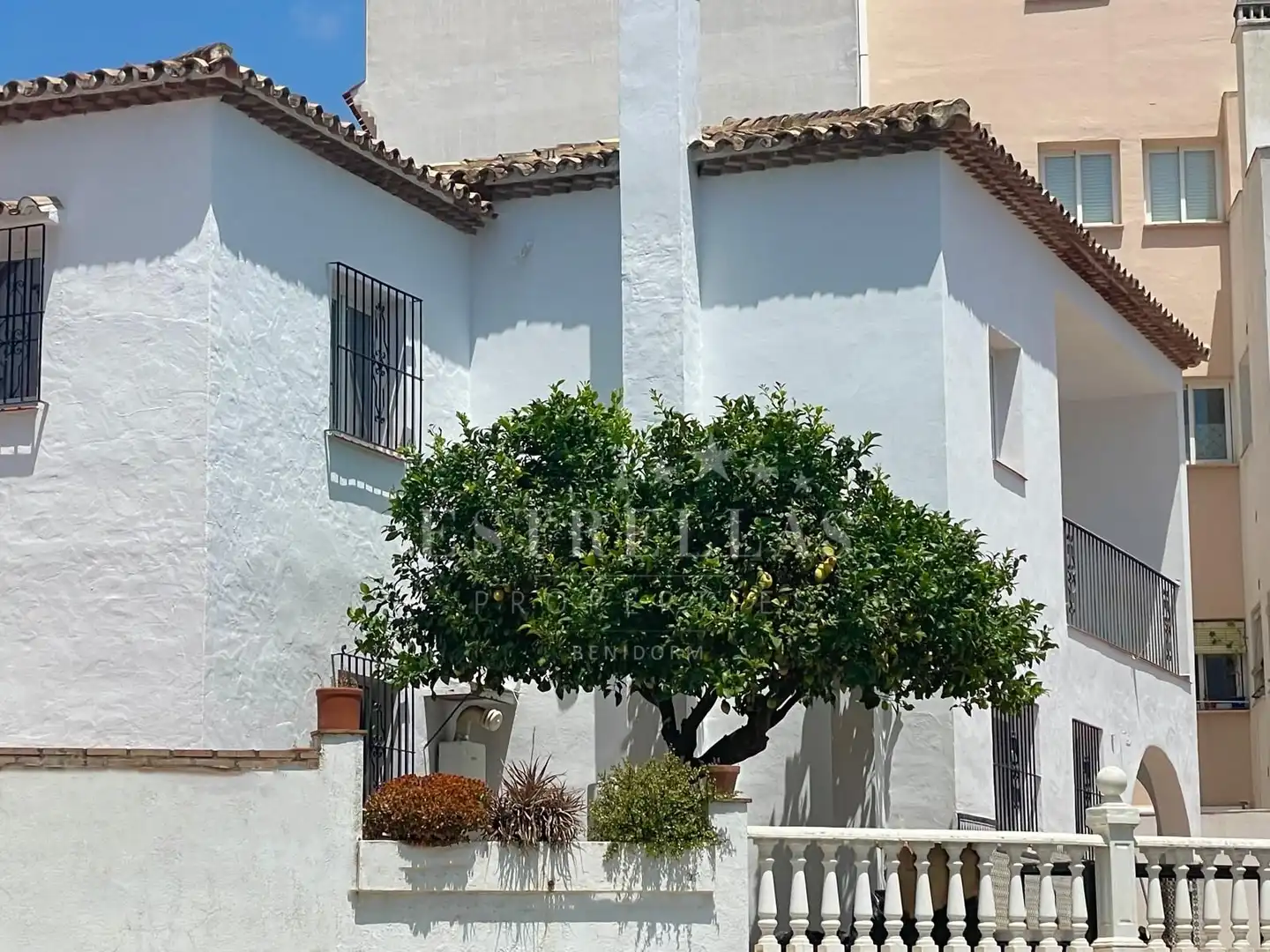 Xalet amb terrassa en venda a Benahavís pueblo