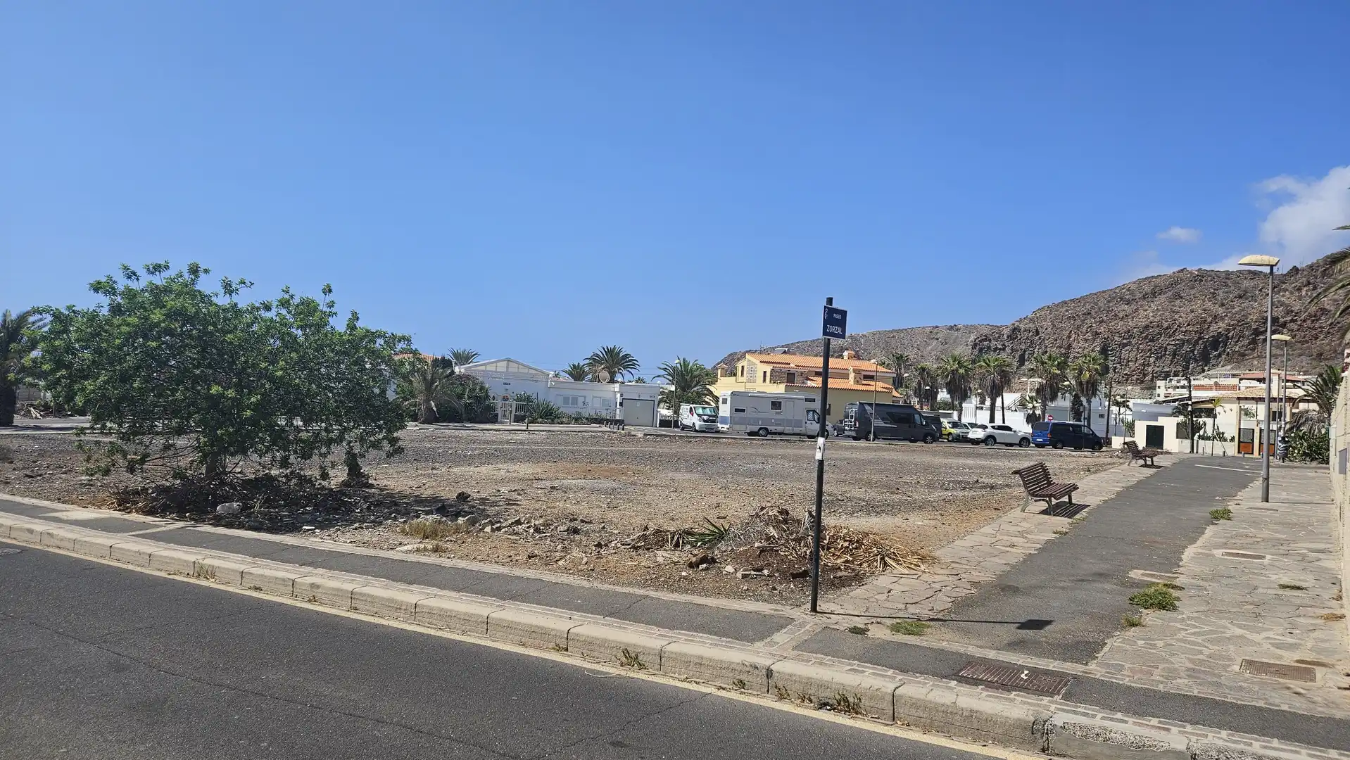 Terreno industrial en venta en Arona