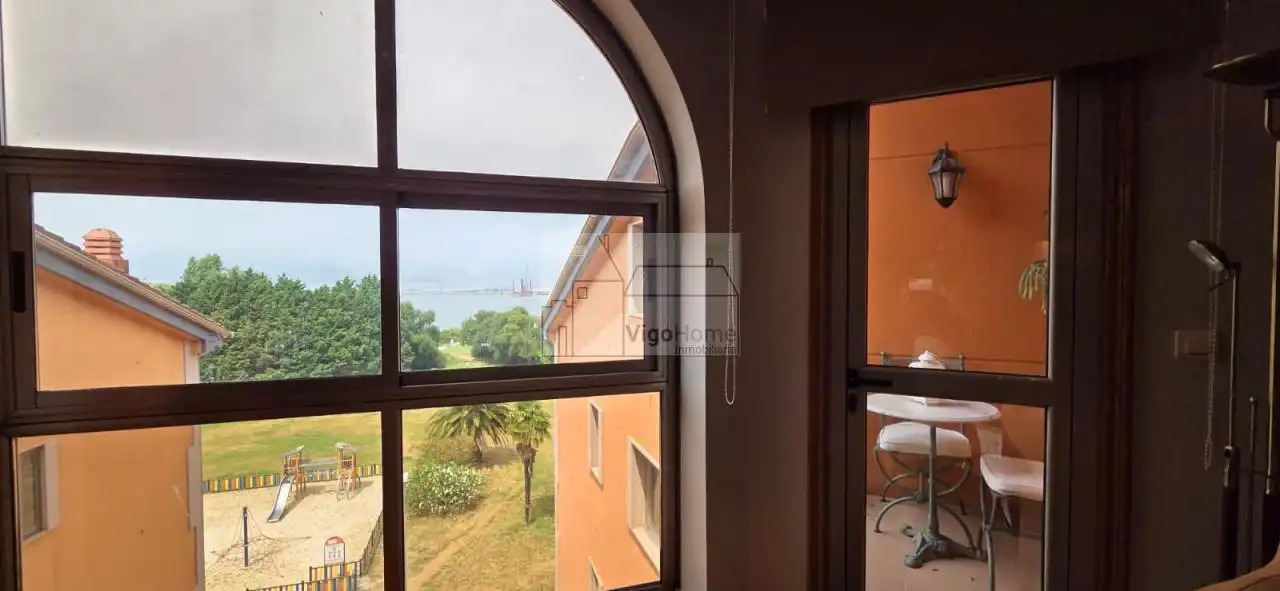 Balcony of Duplexes for rent in Vigo   with Heating, Parquet flooring and Terrace