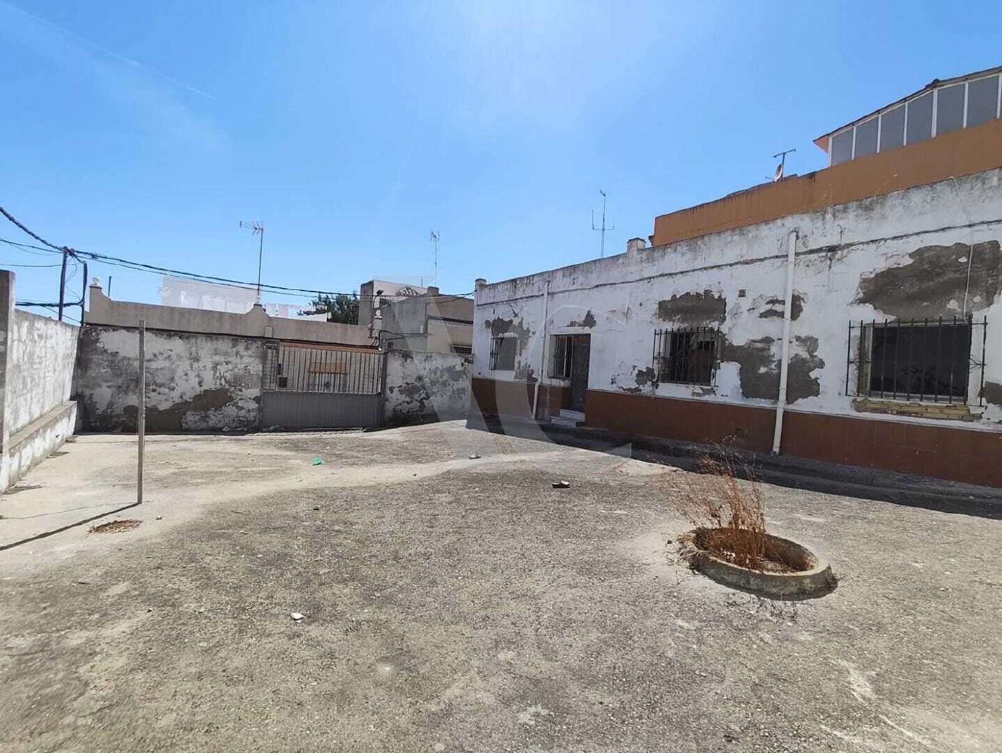 Exterior view of House or chalet for sale in Chiclana de la Frontera
